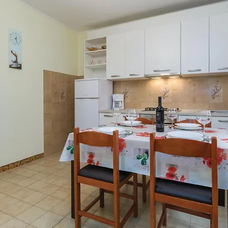 Beautiful In With Kitchen * Porec